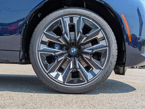 New 2026 BMW X3 xDrive30i w/ Premium Package AWD/4WD image 4