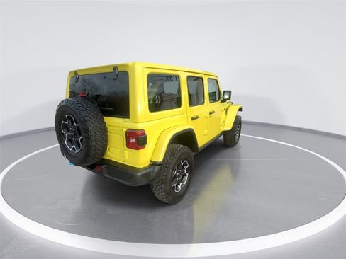 Used 2022 Jeep Wrangler Unlimited Rubicon 4xe w/ Cold Weather Group image 8