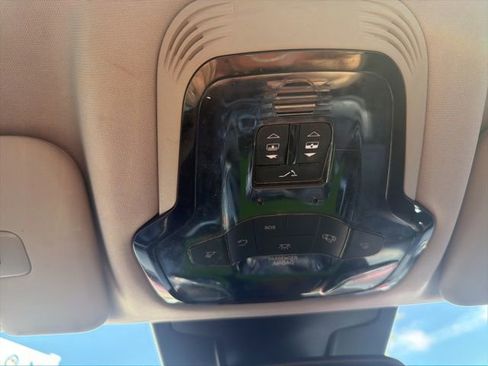 Used 2020 Alfa Romeo Stelvio AWD image 39