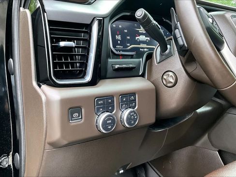 Used 2023 GMC Sierra 1500 Denali w/ Denali Reserve Package AWD/4WD image 37