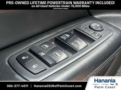 Used 2018 Jeep Grand Cherokee Laredo AWD/4WD image 26