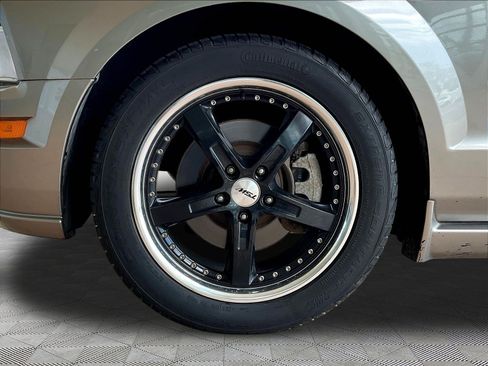 Used 2008 Ford Mustang GT RWD image 30