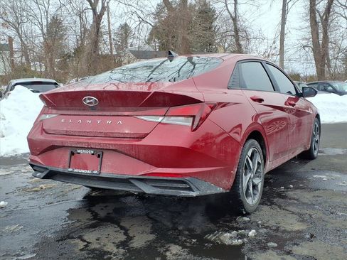 Certified 2023 Hyundai Elantra SEL w/ Convenience Package image 5