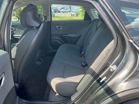 Used 2025 Kia K4 FWD image 25