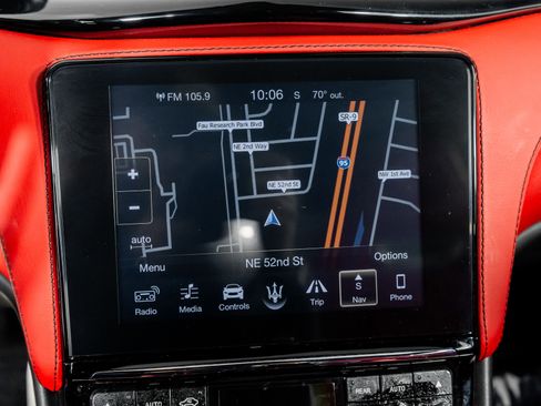 Used 2018 Maserati GranTurismo Sport image 20