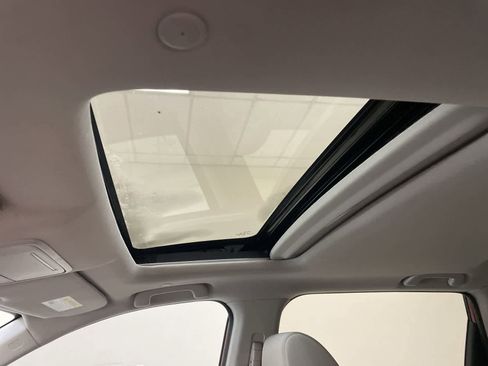 Certified 2025 Honda CR-V EX image 3