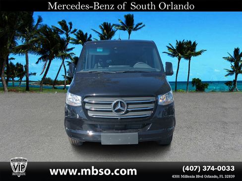 Used 2024 Mercedes-Benz Sprinter 144 Cargo image 8