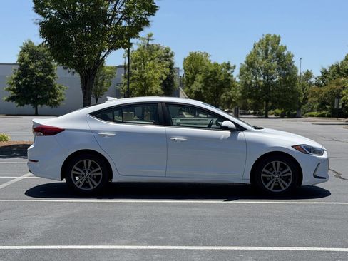 Used 2018 Hyundai Elantra Value Edition FWD image 7