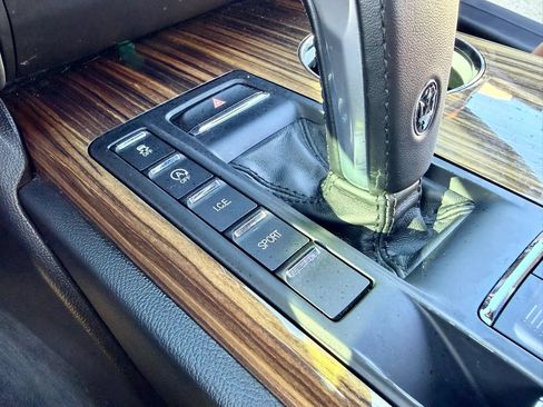 Used 2019 Maserati Ghibli GranLusso RWD image 48