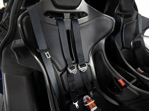 Used 2019 McLaren Senna RWD image 69