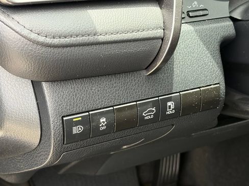 Used 2024 Toyota Camry XLE FWD image 7