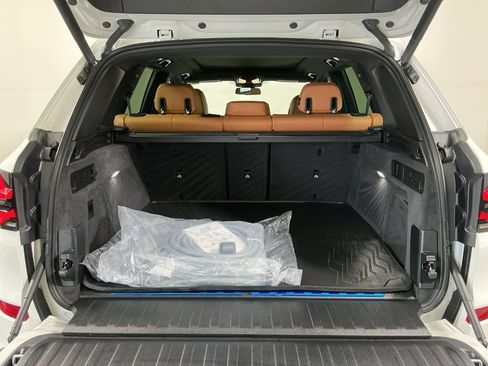 Certified 2026 BMW X5 xDrive50e w/ M Sport Package AWD/4WD image 7