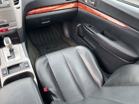 Used 2012 Subaru Outback 2.5i Limited w/ Moonroof Pkg image 26