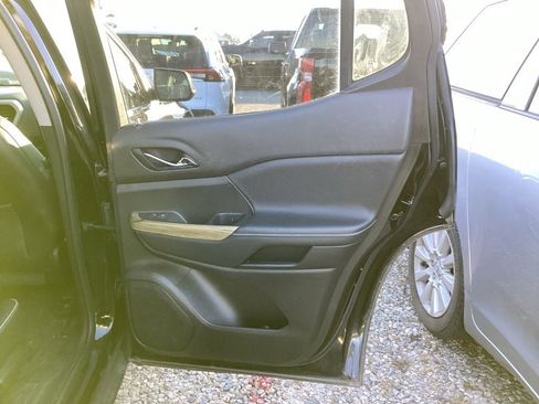 Used 2019 GMC Acadia Denali w/ Technology Package image 7