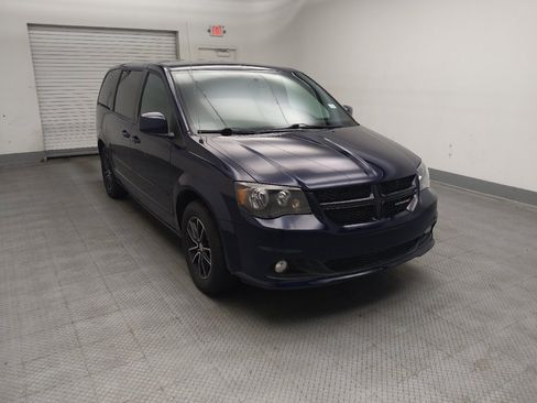 Used 2015 Dodge Grand Caravan R/T w/ Driver Convenience Group FWD image 13