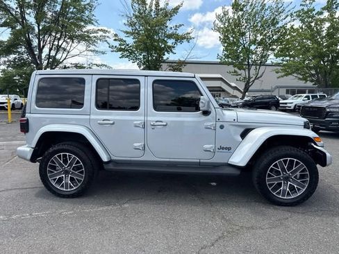 Used 2024 Jeep Wrangler High Altitude AWD/4WD image 20