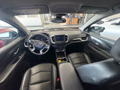 Used 2024 GMC Terrain SLE w/ Driver Convenience Package AWD/4WD image 12