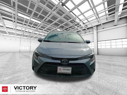 Certified 2025 Toyota Corolla LE image 8