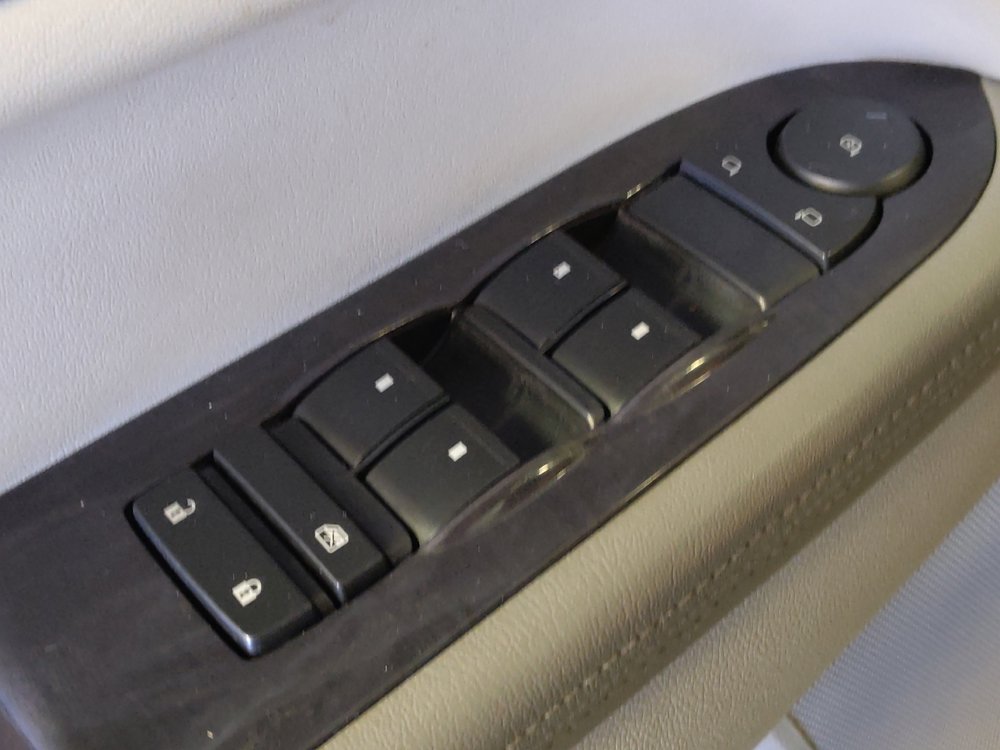 Used 2016 Buick Enclave Leather FWD image 27