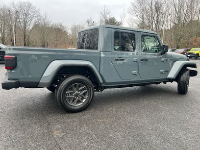 New 2026 Jeep Gladiator Sport
