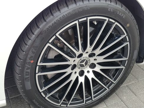Used 2024 Mercedes-Benz C 300 Sedan image 26