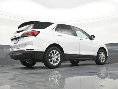 Used 2022 Chevrolet Equinox LT FWD image 27