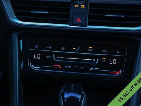 New 2025 Volkswagen Taos SE image 29