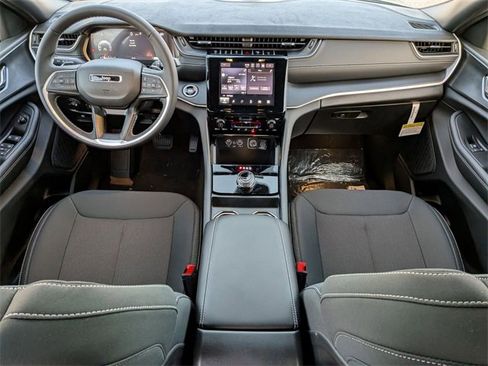 New 2025 Jeep Grand Cherokee L Laredo w/ Trailer Tow Package image 27