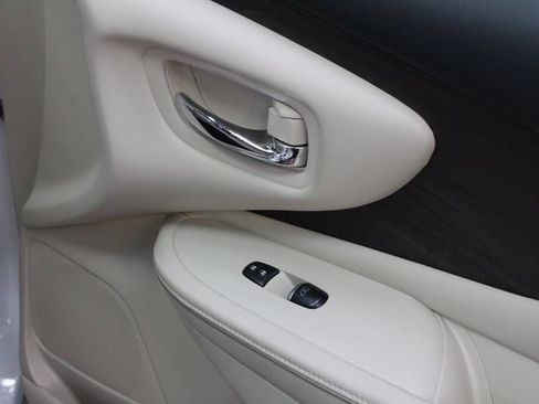 Used 2019 Nissan Murano Platinum image 21