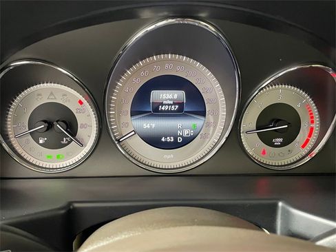 Used 2014 Mercedes-Benz GLK 250 BlueTEC 4MATIC image 5