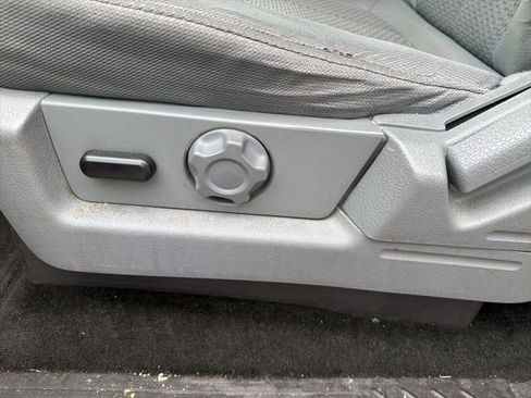 Used 2011 Ford F150 XLT w/ XLT Chrome Pkg image 20