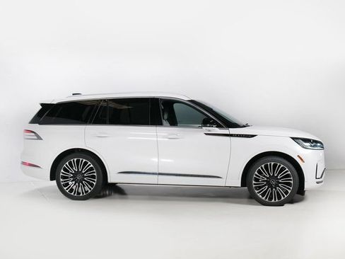 Used 2026 Lincoln Aviator Black Label w/ Dynamic Handling Package AWD/4WD image 8