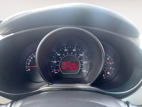 Used 2017 Kia Soul + FWD image 20