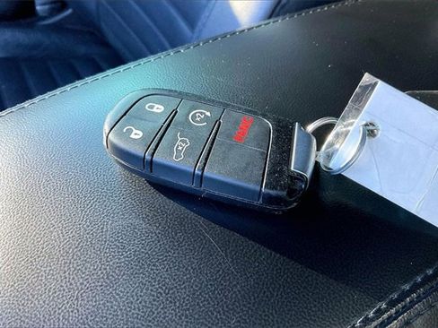 Used 2019 Jeep Grand Cherokee Limited X image 10