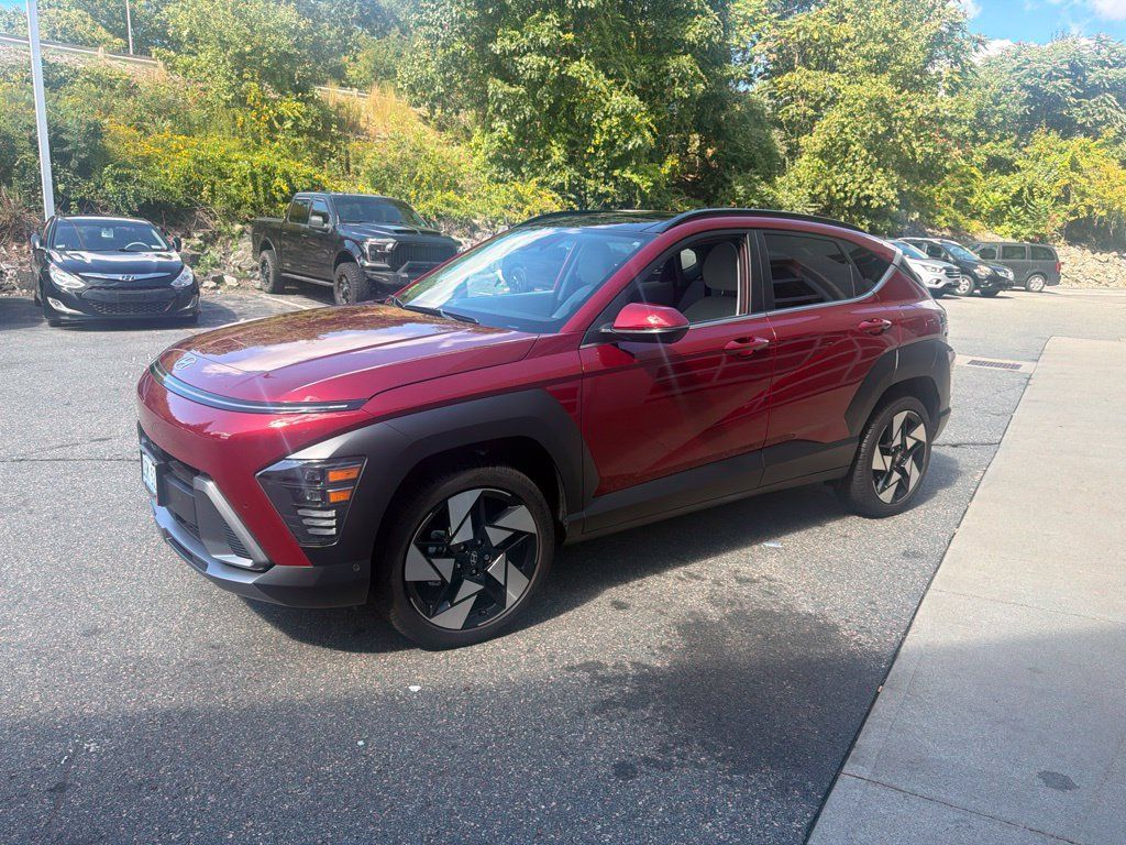 Used 2024 Hyundai Kona Limited AWD/4WD image 3
