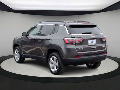 Used 2019 Jeep Compass Latitude w/ Popular Equipment Group image 6