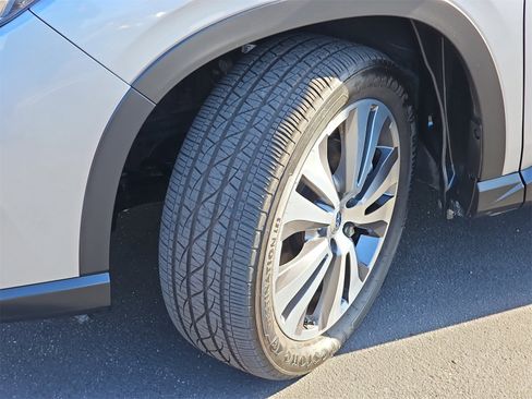 Certified 2022 Subaru Ascent Limited w/ Technology Package image 36