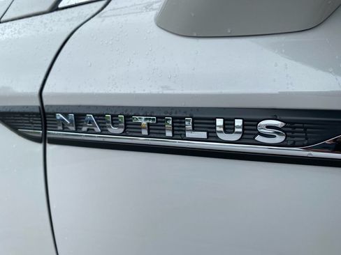 Used 2019 Lincoln Nautilus FWD image 33