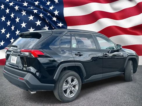 Used 2025 Toyota RAV4 XLE image 5