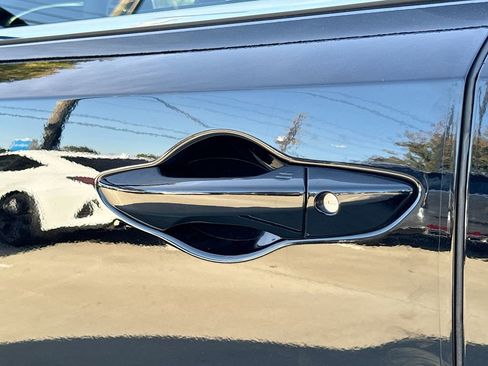 Used 2025 Acura MDX w/ Technology Package image 11