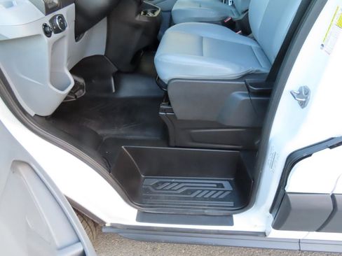 Used 2018 Ford Transit 250 130 Low Roof RWD image 12