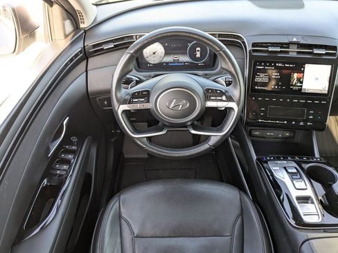 Used 2024 Hyundai Tucson Limited image 16