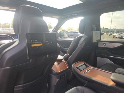 Certified 2025 Lincoln Navigator Black Label AWD/4WD image 52