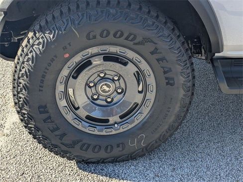New 2025 Ford Bronco Outer Banks image 44