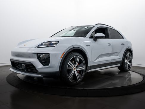 New 2025 Porsche Macan 4S Electric image 1