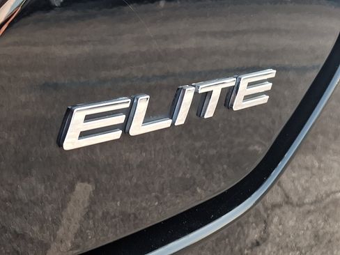 Used 2025 Honda Pilot Elite image 32