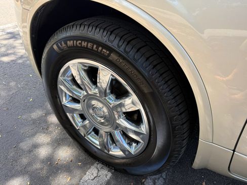 Used 2014 Buick Enclave Premium w/ Trailering Provision Package AWD/4WD image 34