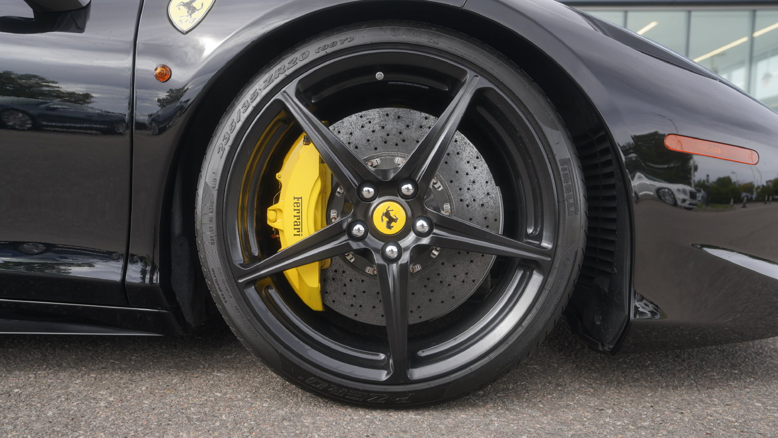 Used 2014 Ferrari 458 Spider RWD image 21