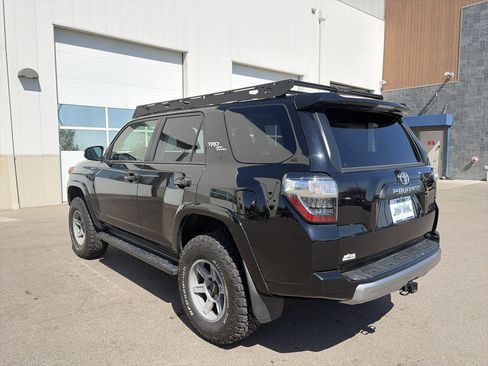 Used 2024 Toyota 4Runner TRD Off-Road Premium AWD/4WD image 7