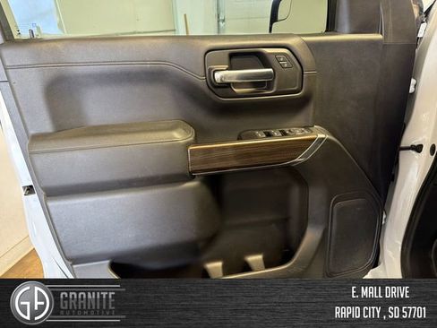 Used 2019 Chevrolet Silverado 1500 LT Trail Boss w/ Convenience Package image 10